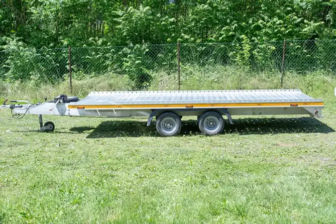 laweta kraków, Laweta do wynajęcia w Krakowie – przyczepa do transportu samochodów